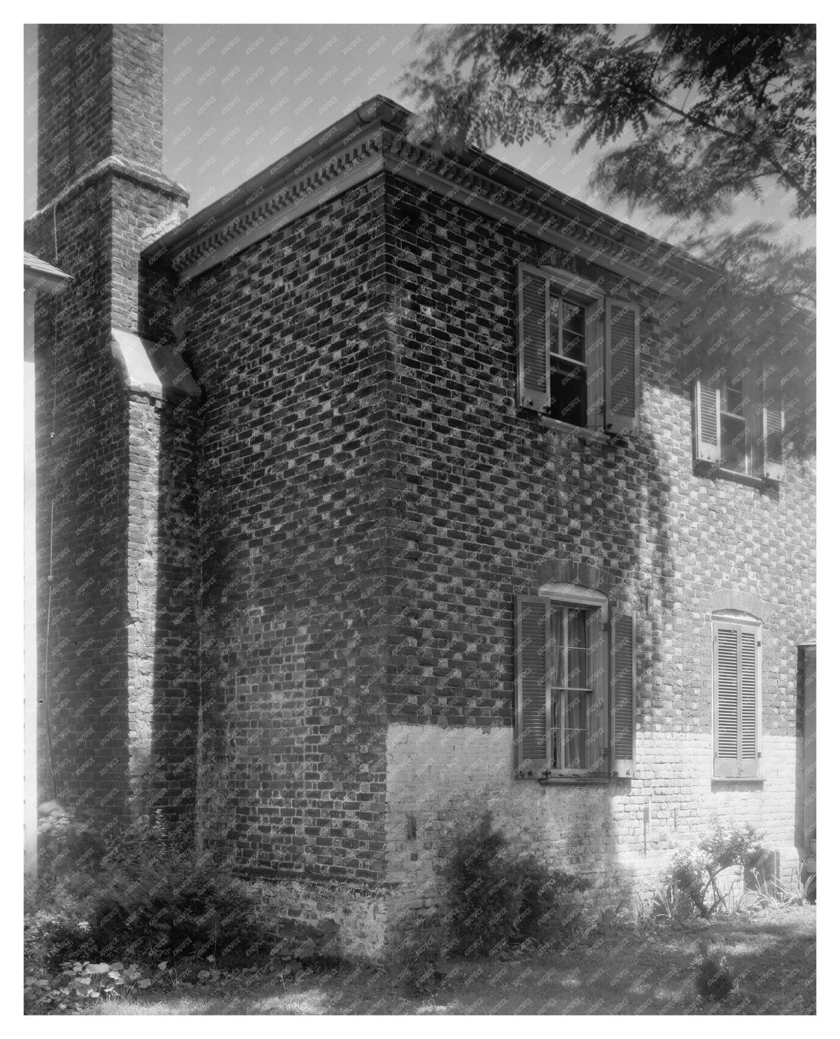 Historic Building in Hague, Virginia, 1685 Vintage Photo