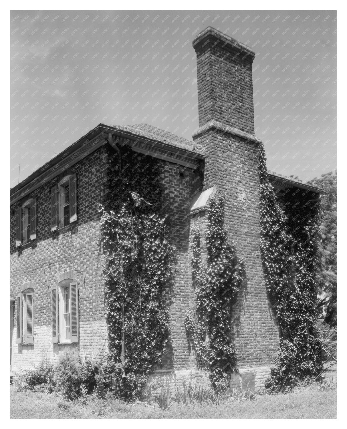 Historic Building in Hague, VA - 1685 Vintage Photograph