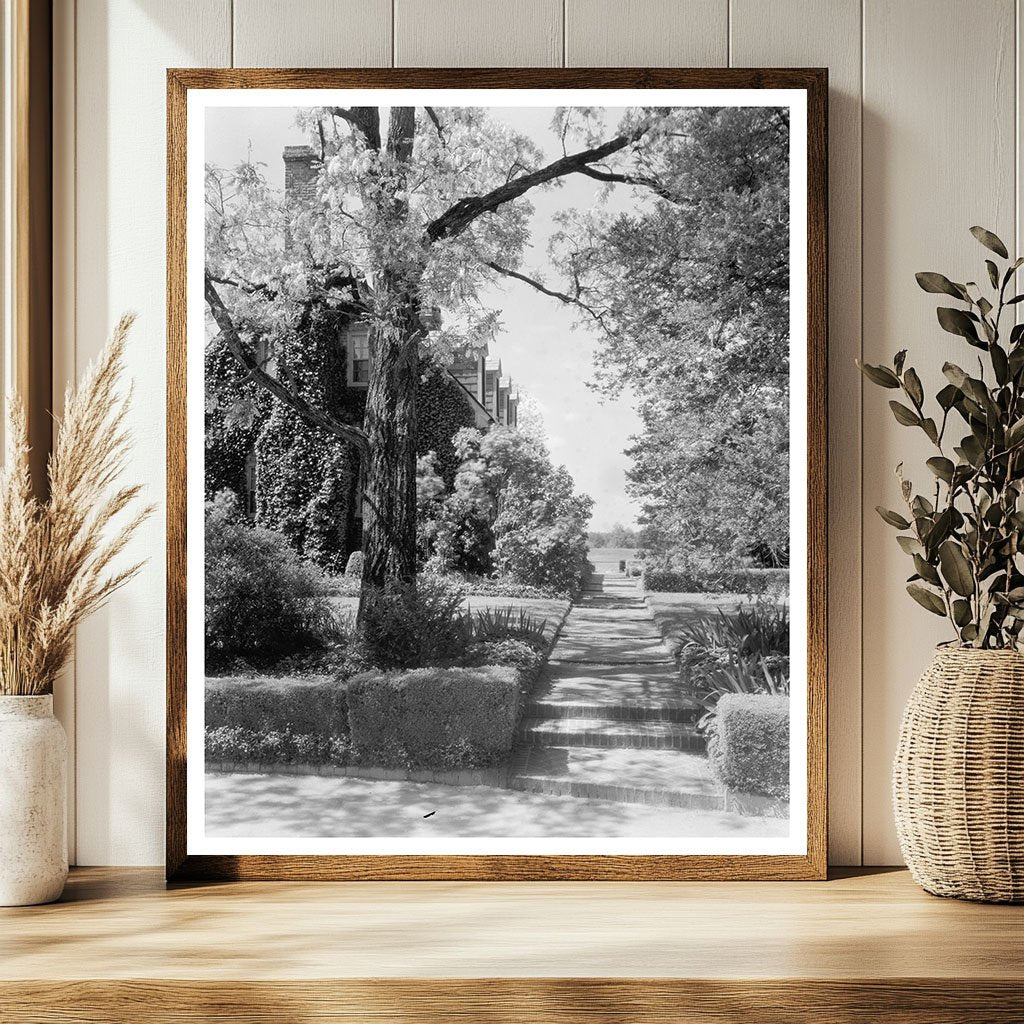 Nelson House, Yorktown VA, 1740 - Historic Architecture Phot