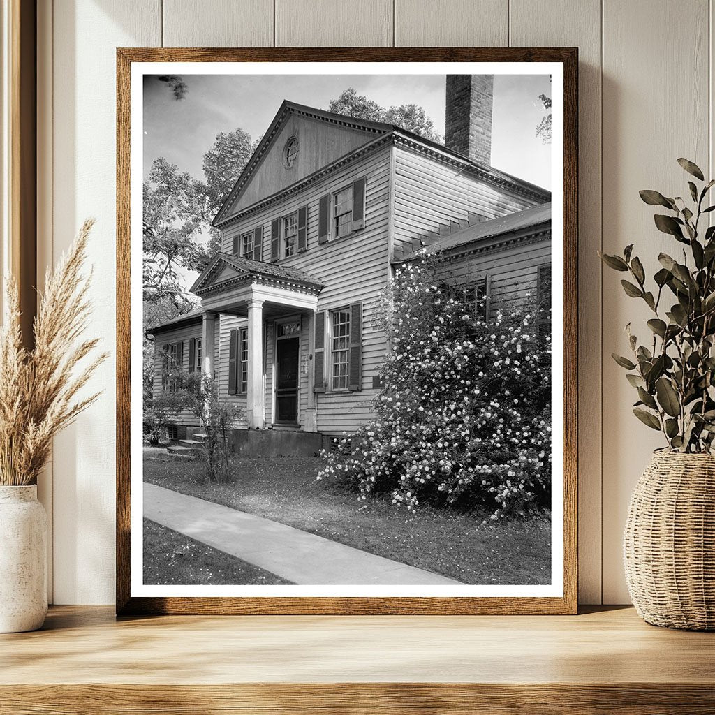 Vintage 1750 Williamsburg House Photo, James City County VA