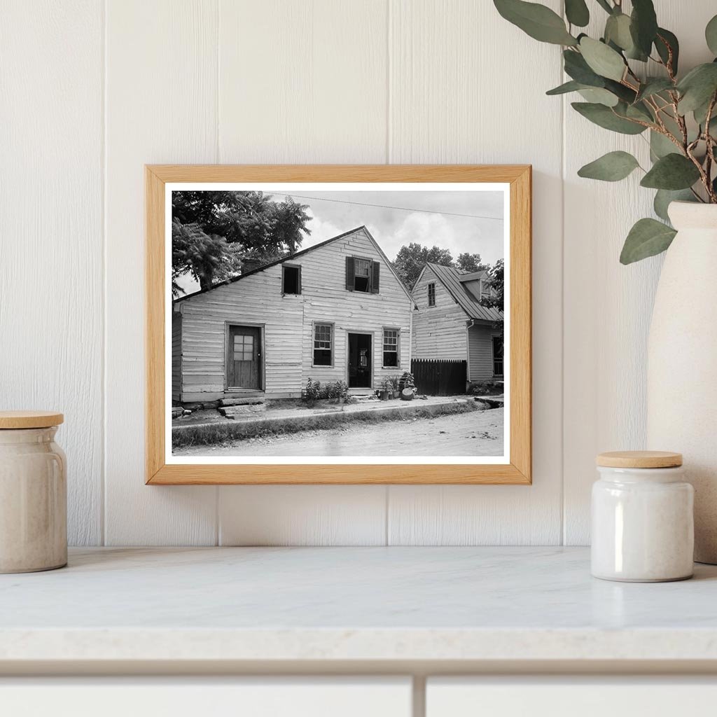 Vintage Architecture in Falmouth, Virginia, 20th Century