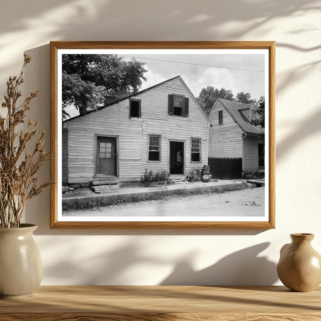 Vintage Architecture in Falmouth, Virginia, 20th Century