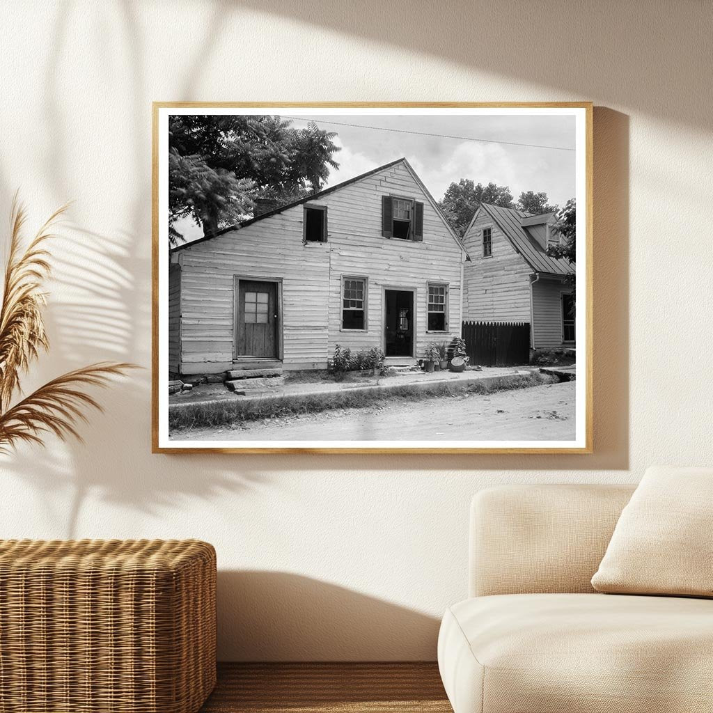 Vintage Architecture in Falmouth, Virginia, 20th Century