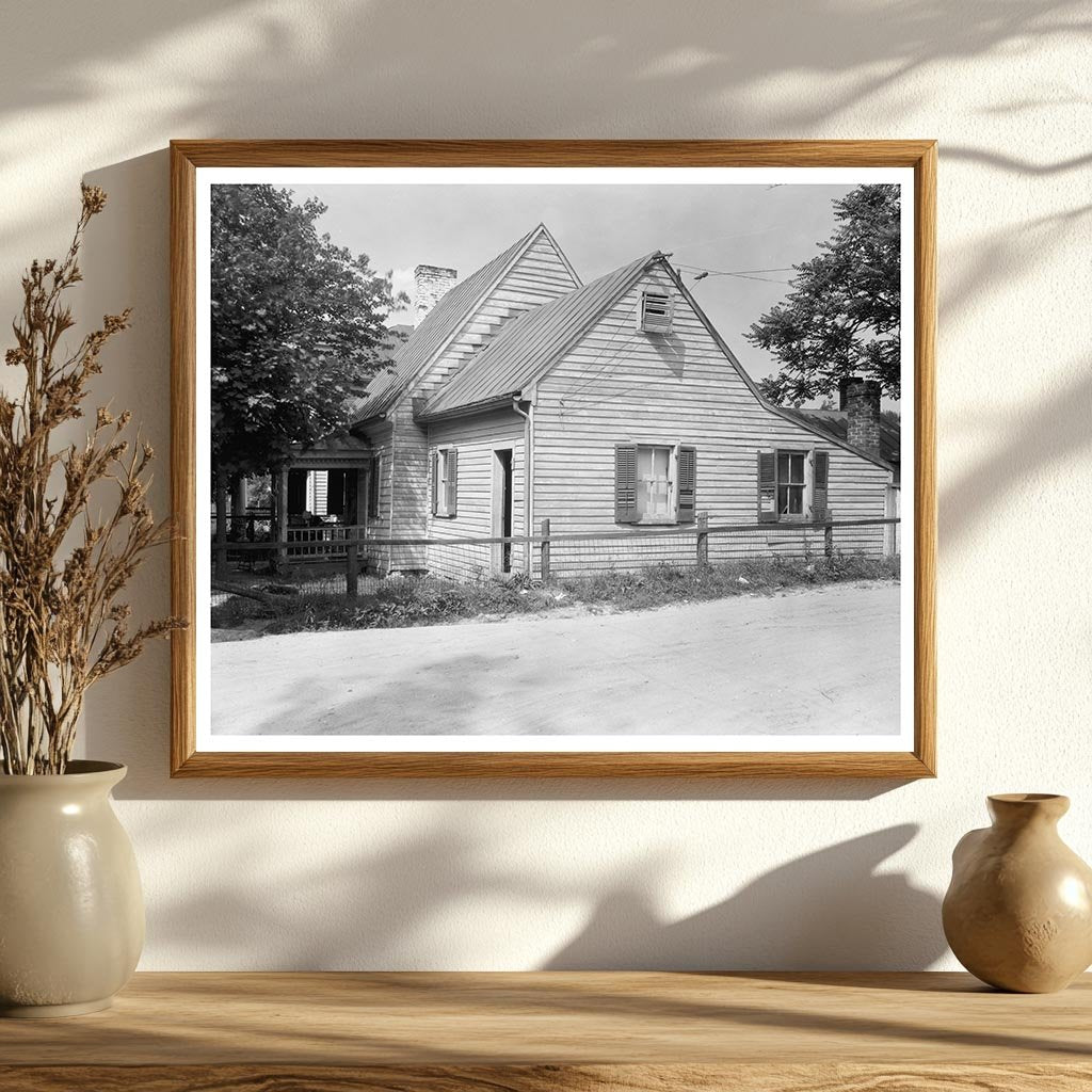 Falmouth, VA Architecture 1900s - Carnegie Survey Photo