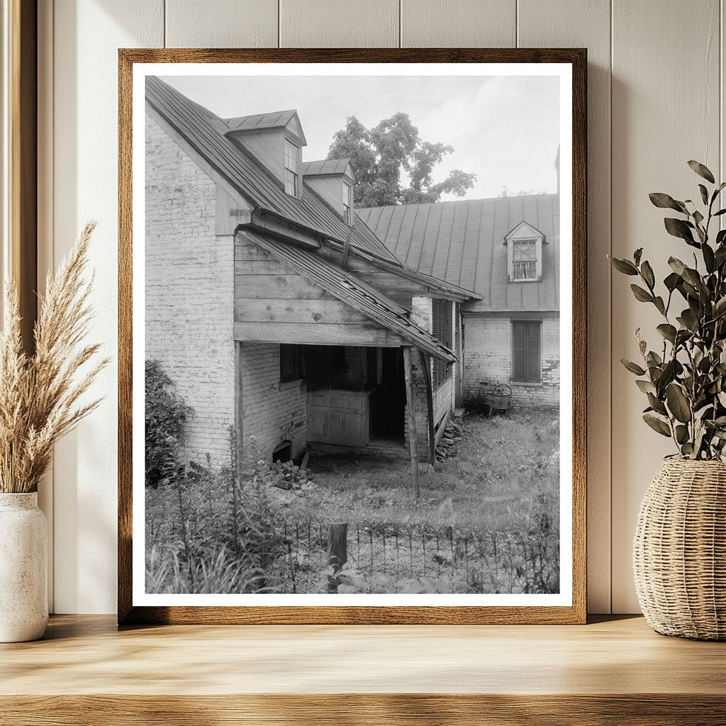 Falmouth VA Residence: Early 20th Century Architecture