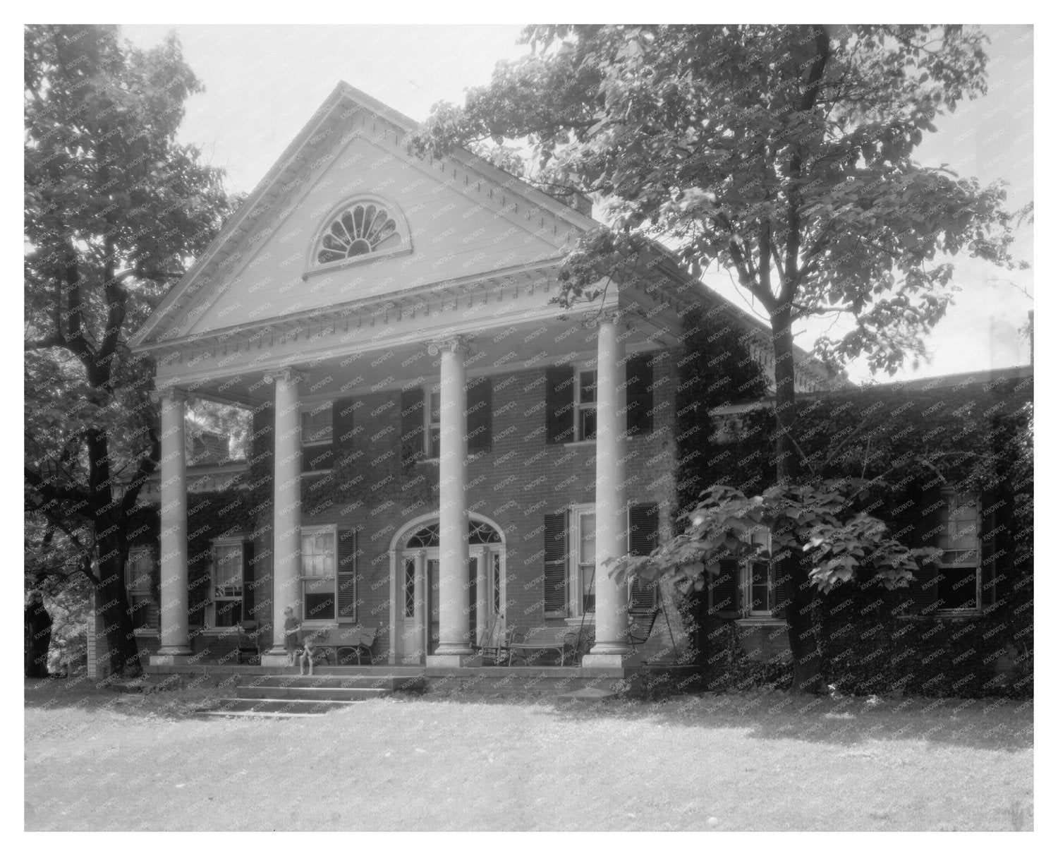 Fredericksburg VA Mansion Photo, 1837 History & Architecture