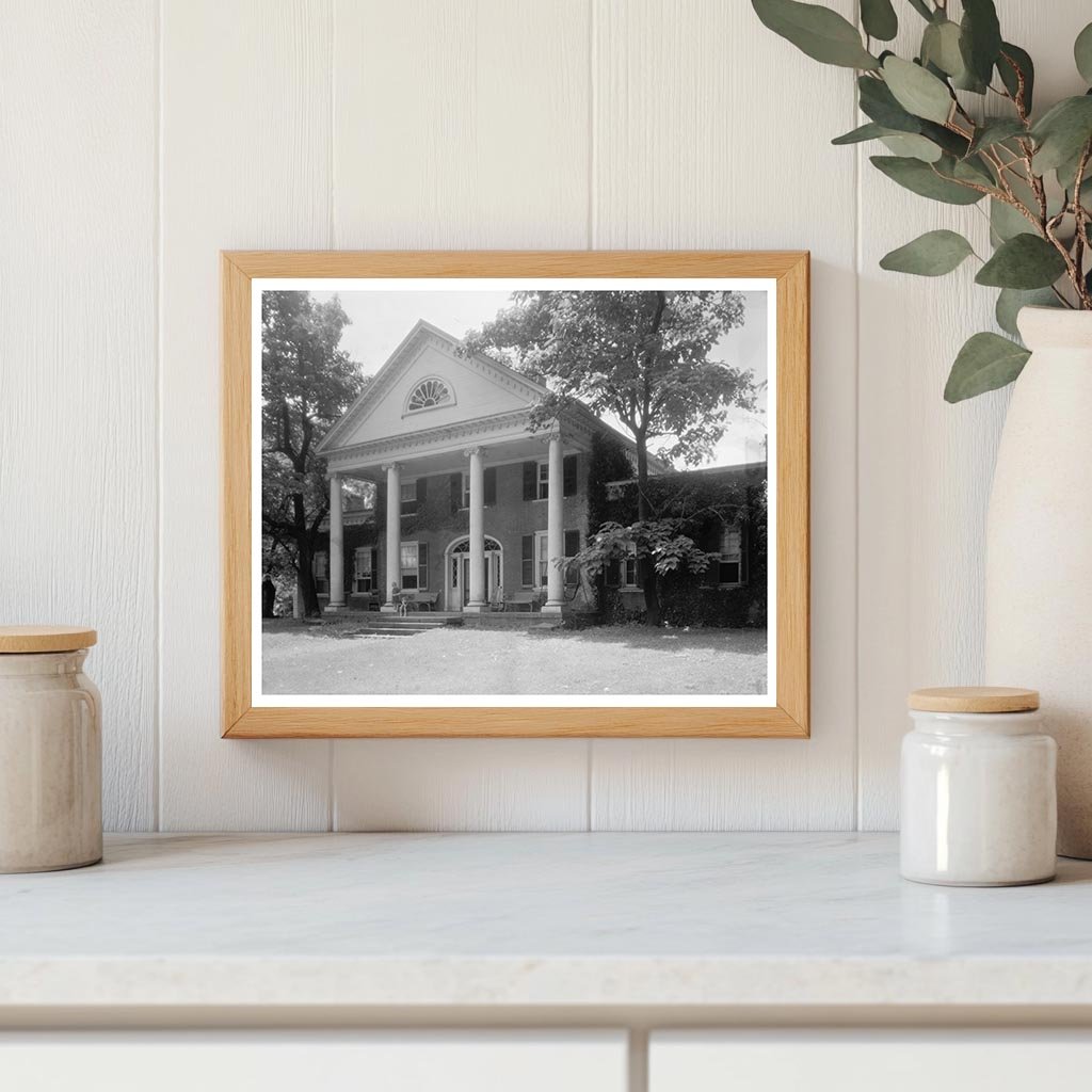 Fredericksburg VA Mansion Photo, 1837 History & Architecture