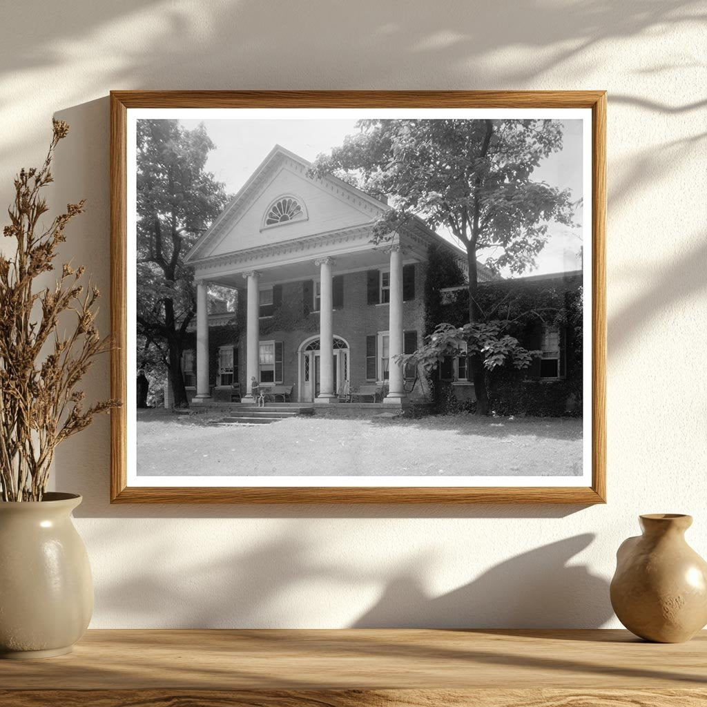 Fredericksburg VA Mansion Photo, 1837 History & Architecture