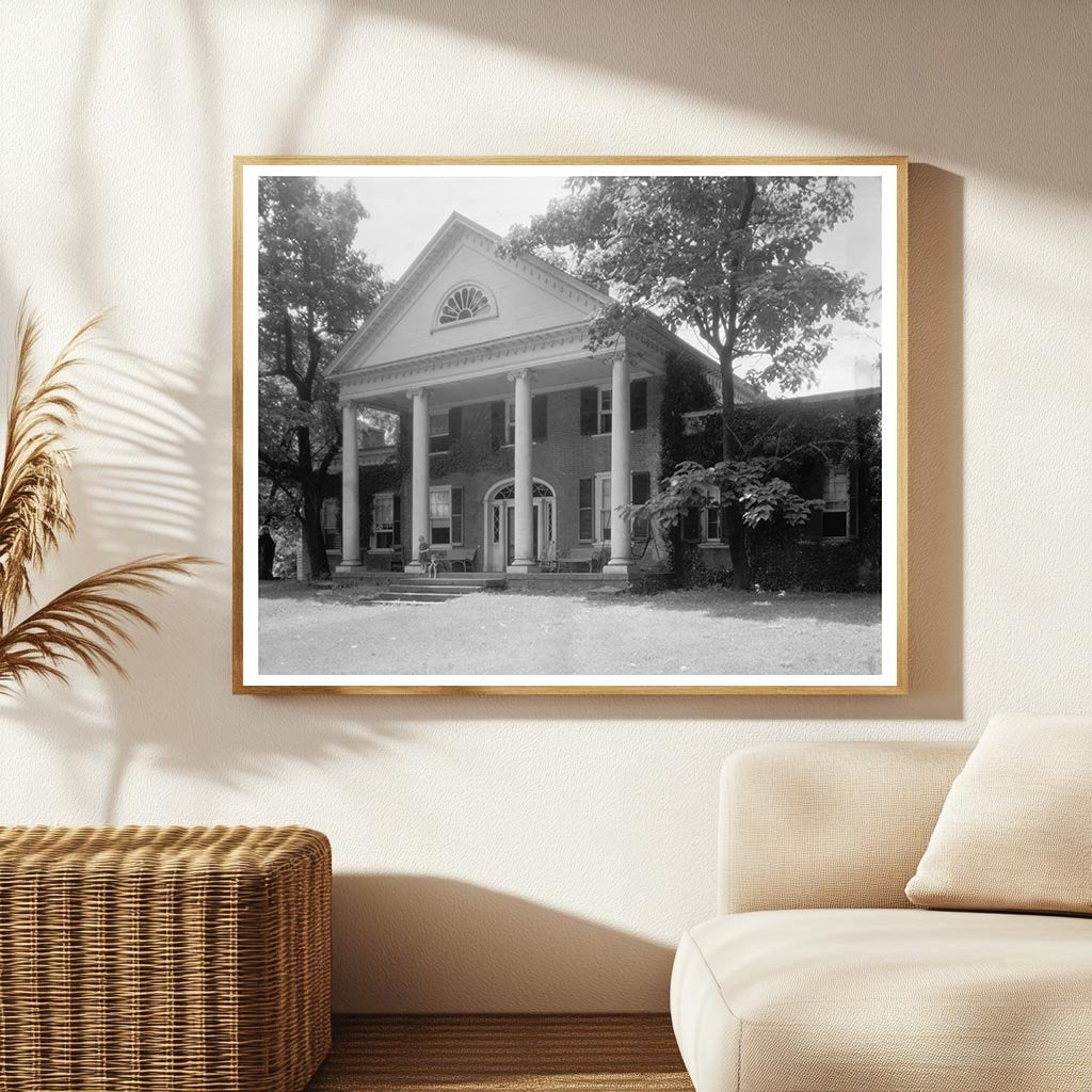 Fredericksburg VA Mansion Photo, 1837 History & Architecture