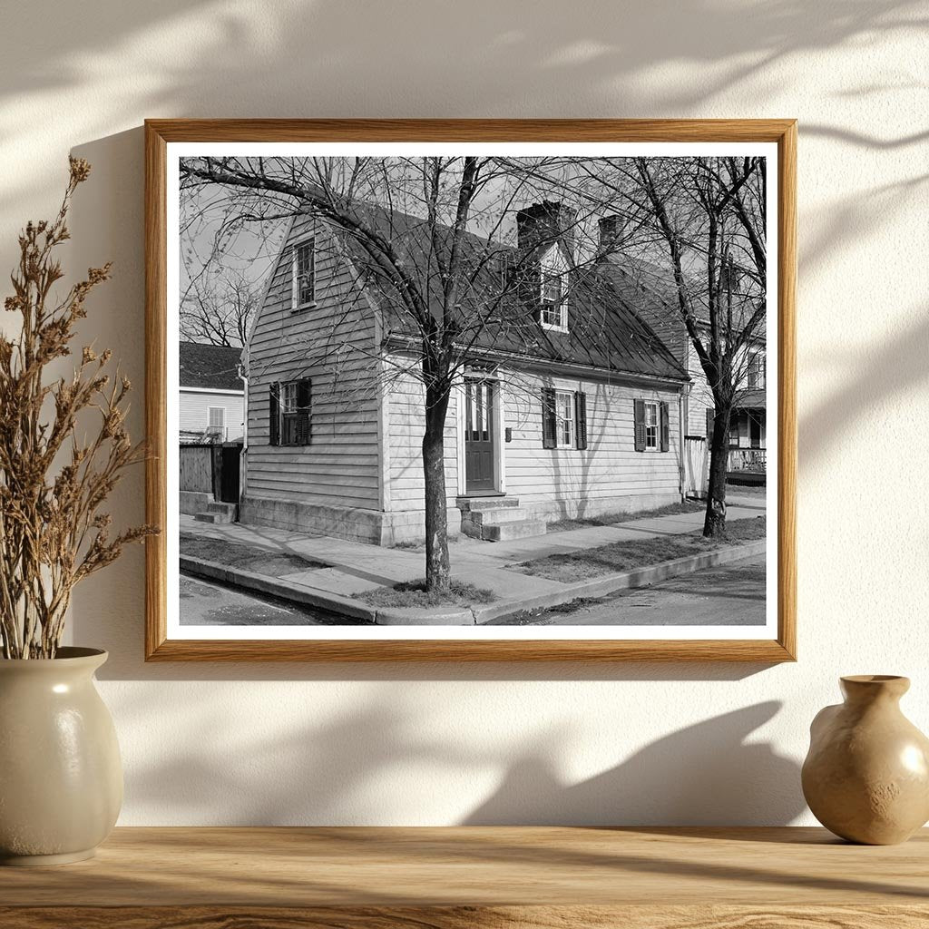 Historic Residence in Fredericksburg, VA - 20th Century