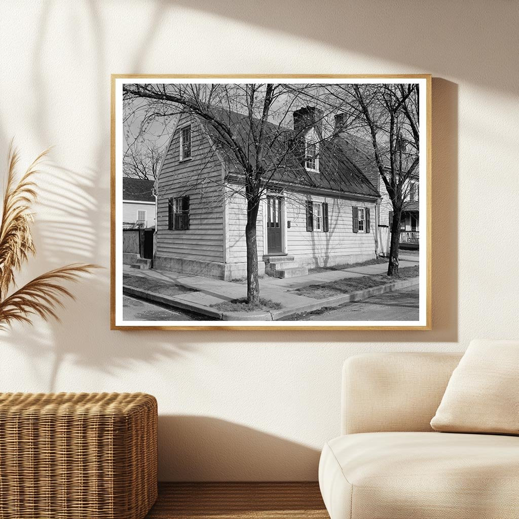 Historic Residence in Fredericksburg, VA - 20th Century
