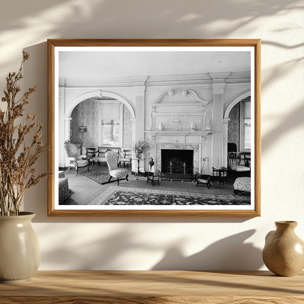 Courting Alcove in Fredericksburg, VA - 20th Century Image