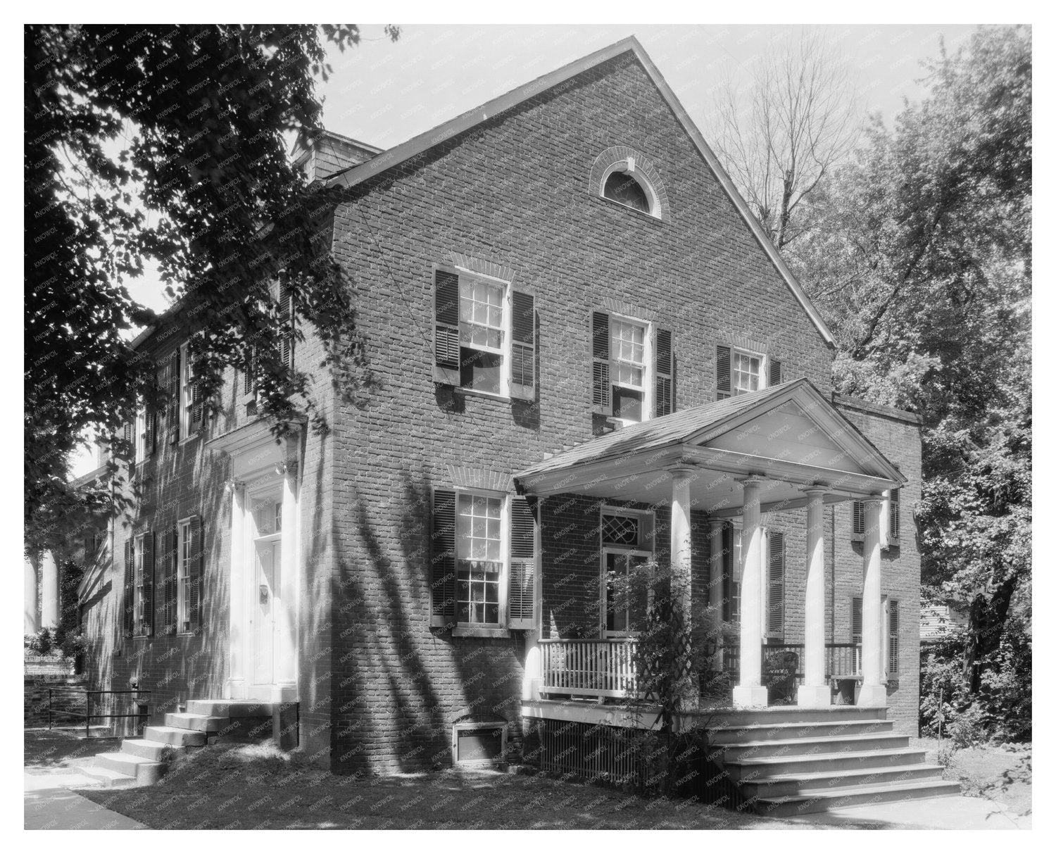 Fredericksburg VA Residence Photo, 20th Century Architecture