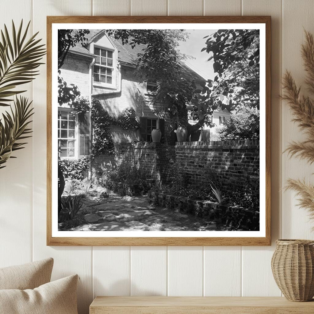 Fredericksburg VA Gardens: Early 20th Century Photo
