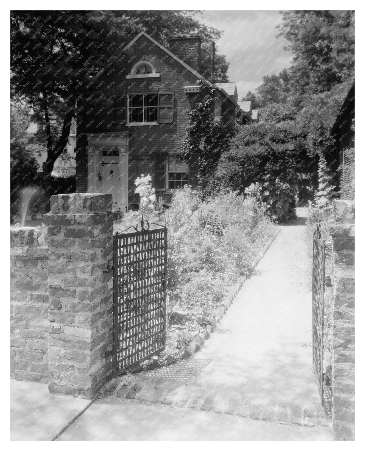 Fredericksburg VA Gates and Gardens, Early 20th Century