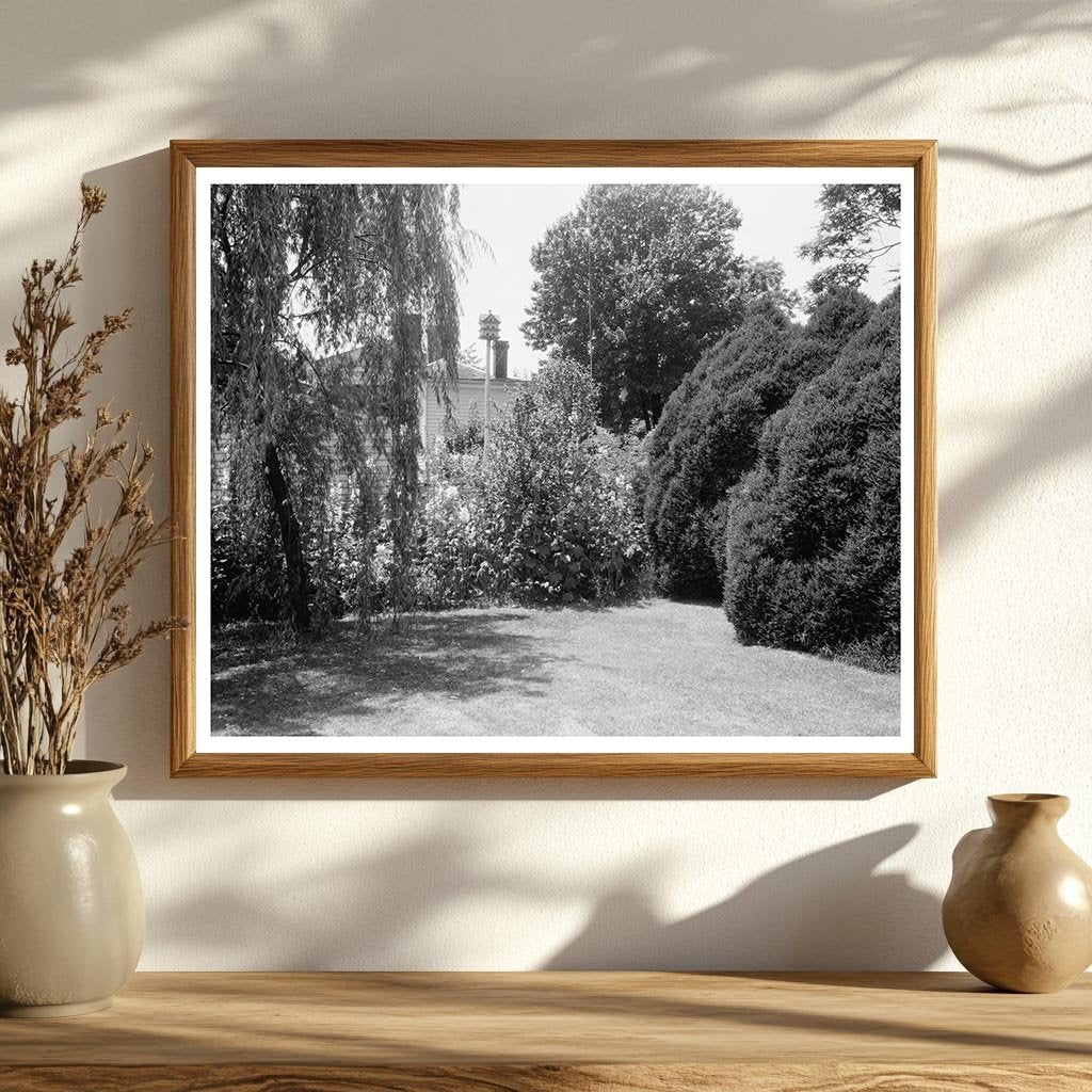 Fredericksburg VA Garden Photo, Early 1900s