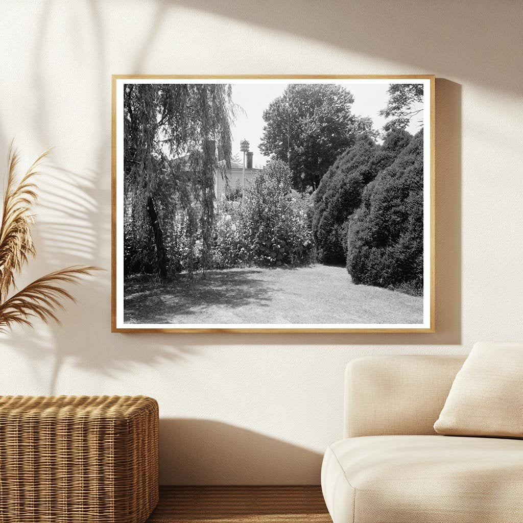 Fredericksburg VA Garden Photo, Early 1900s