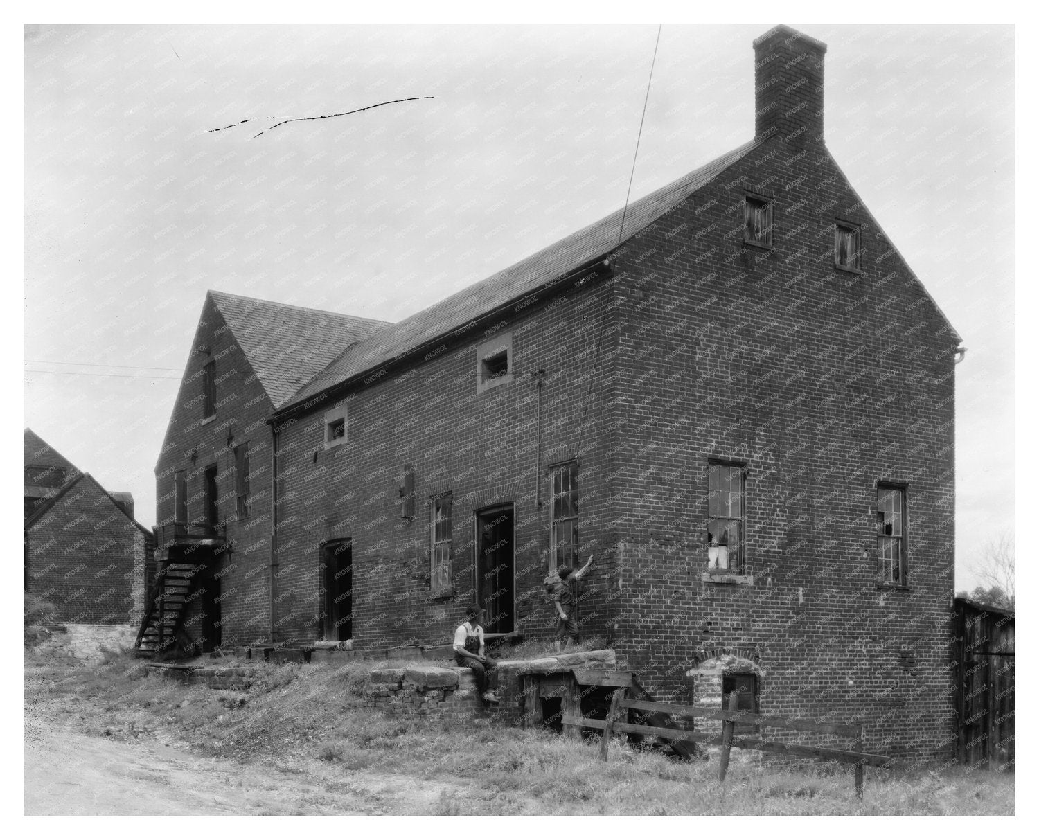 Fredericksburg VA Architecture Boys Photo Early 20th Century