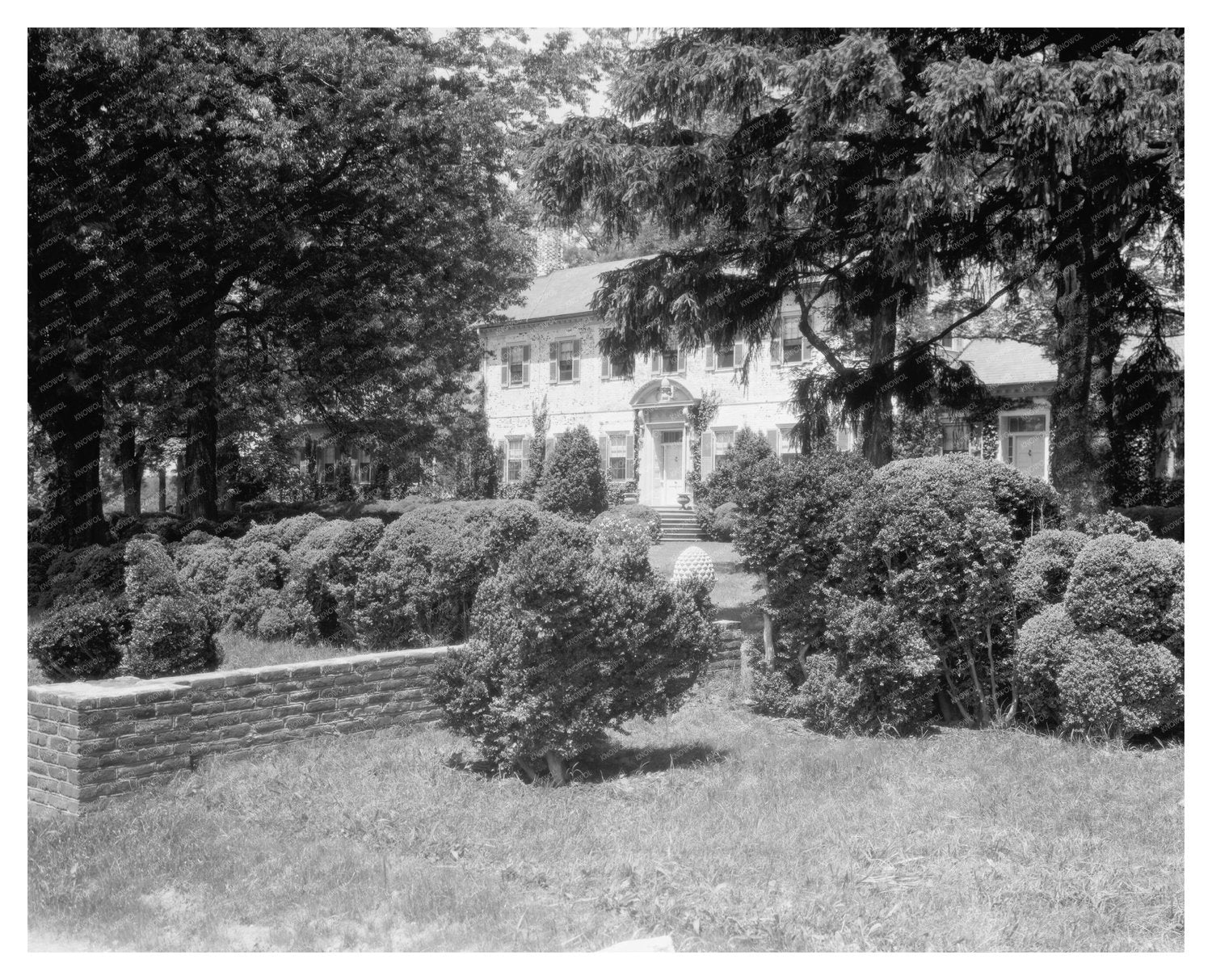 Mrs. Devores Estate, Fredericksburg VA, 20th Century