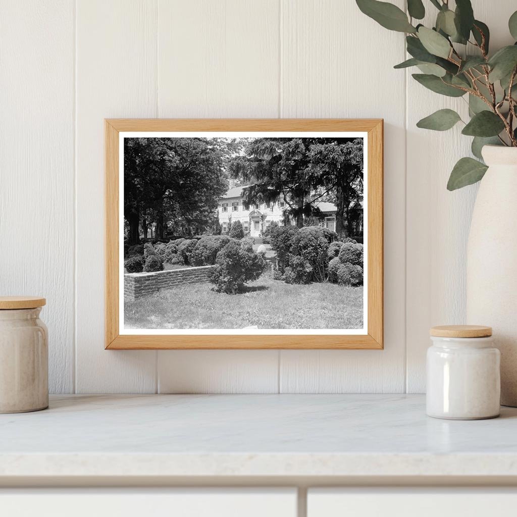 Mrs. Devores Estate, Fredericksburg VA, 20th Century