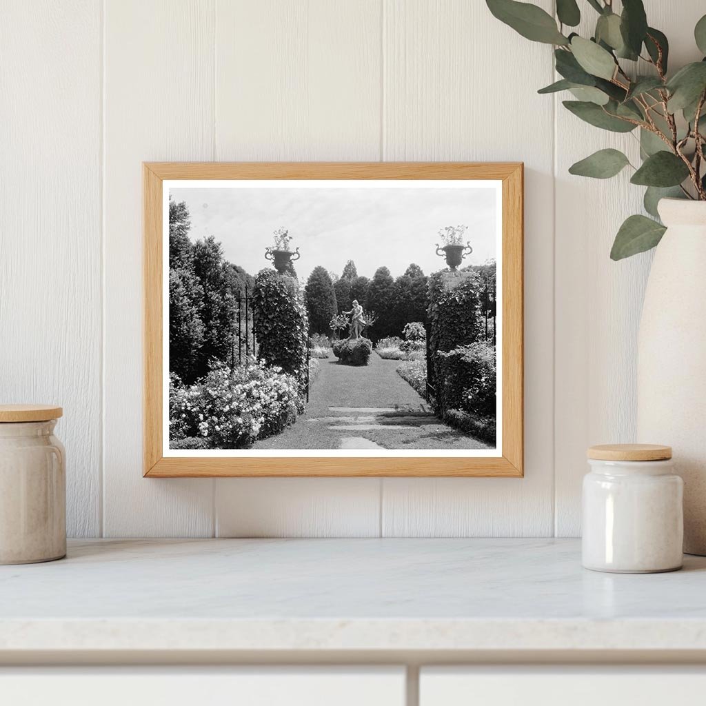 Fredericksburg, VA Estate Restoration Documented, 20th Centu