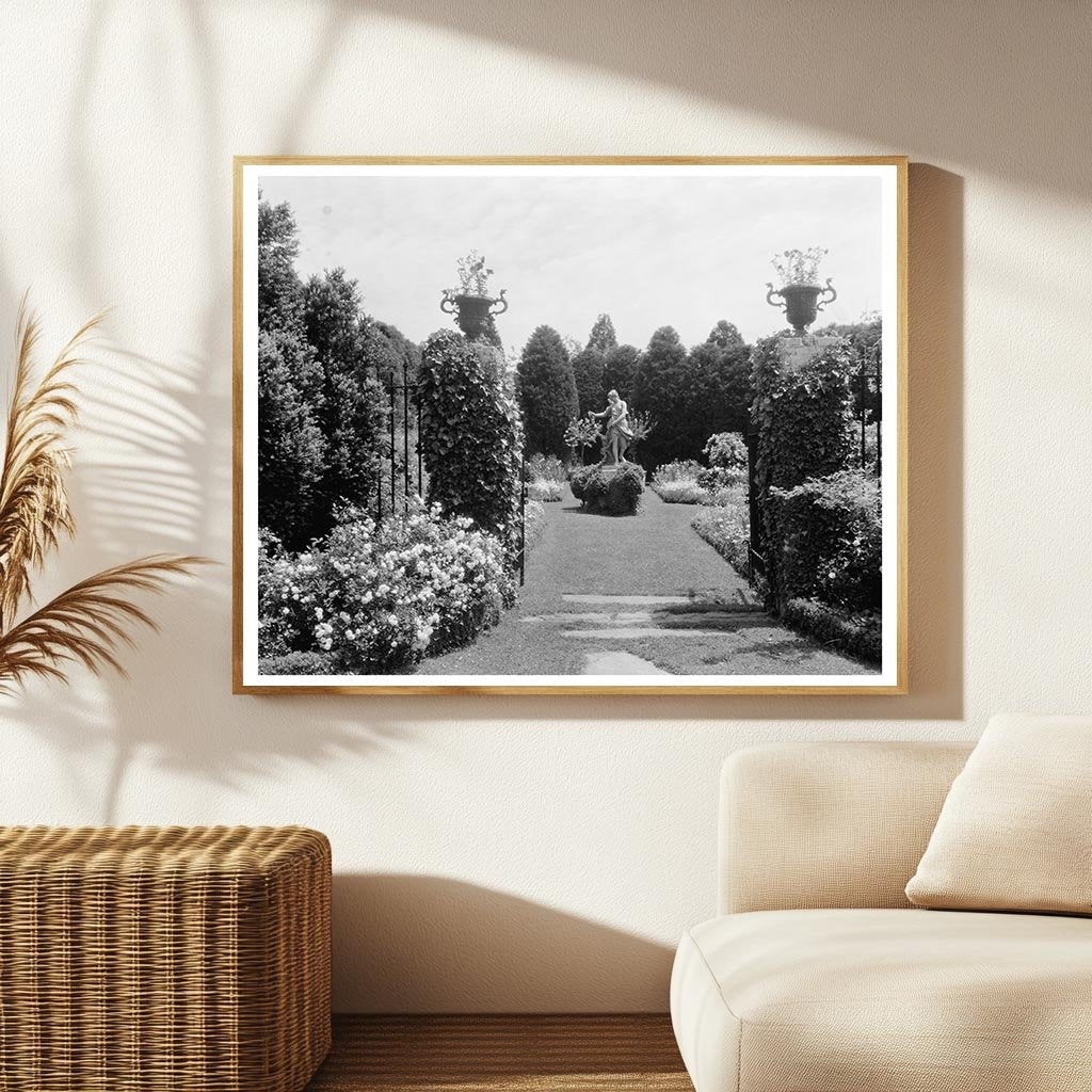 Fredericksburg, VA Estate Restoration Documented, 20th Centu