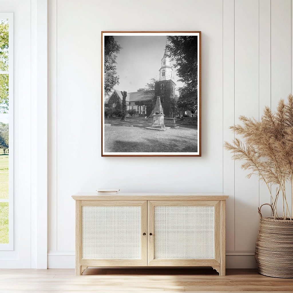 Williamsburg VA Church: Colonial Architecture 1710-1715