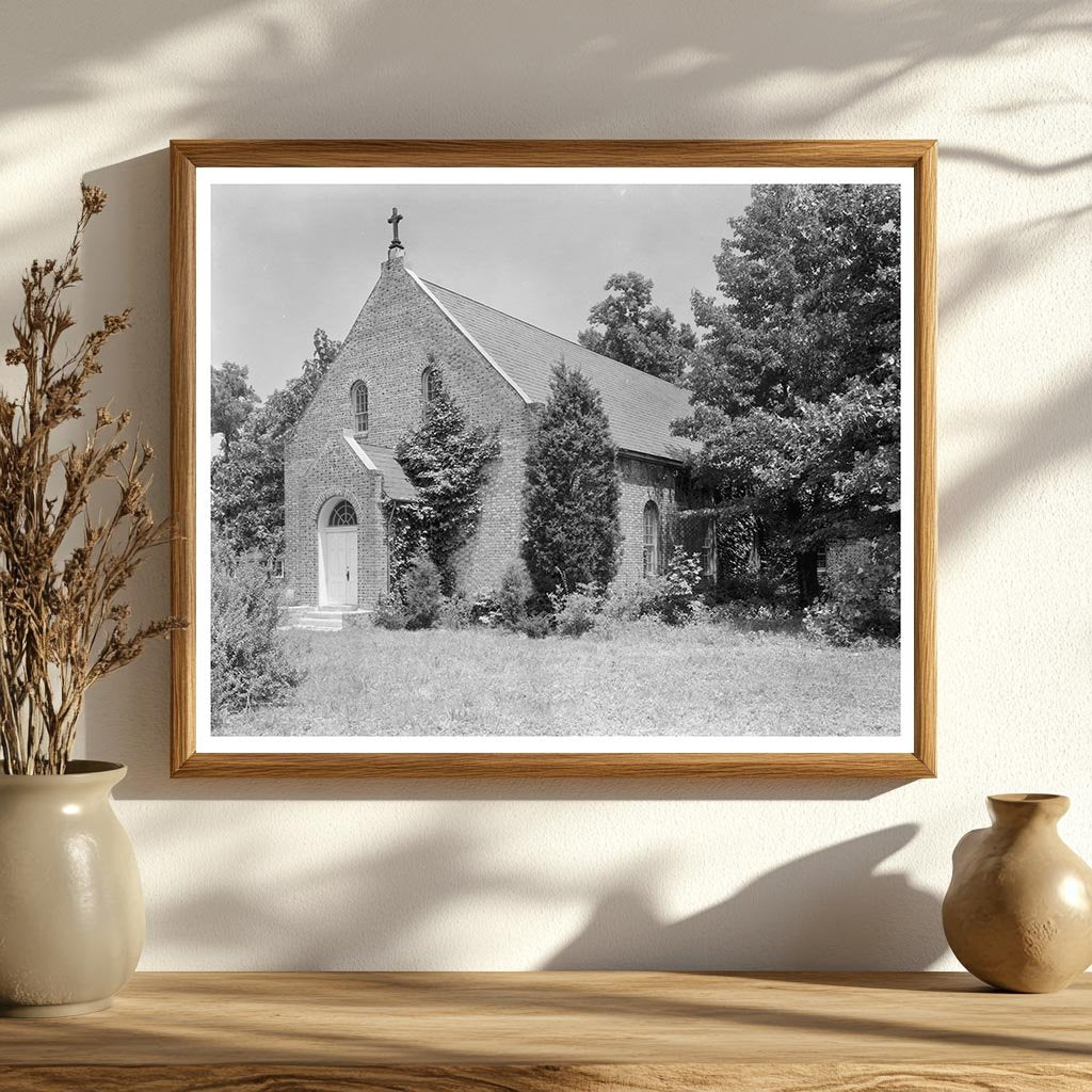 1736 Church in Norfolk, VA: A Historic Snapshot from 1930