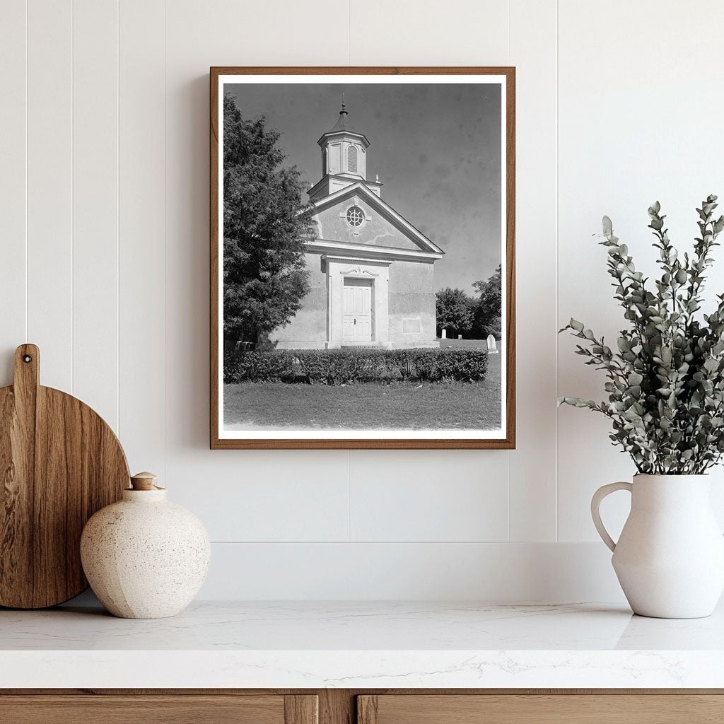 Historic 1697 Building in Yorktown, Virginia