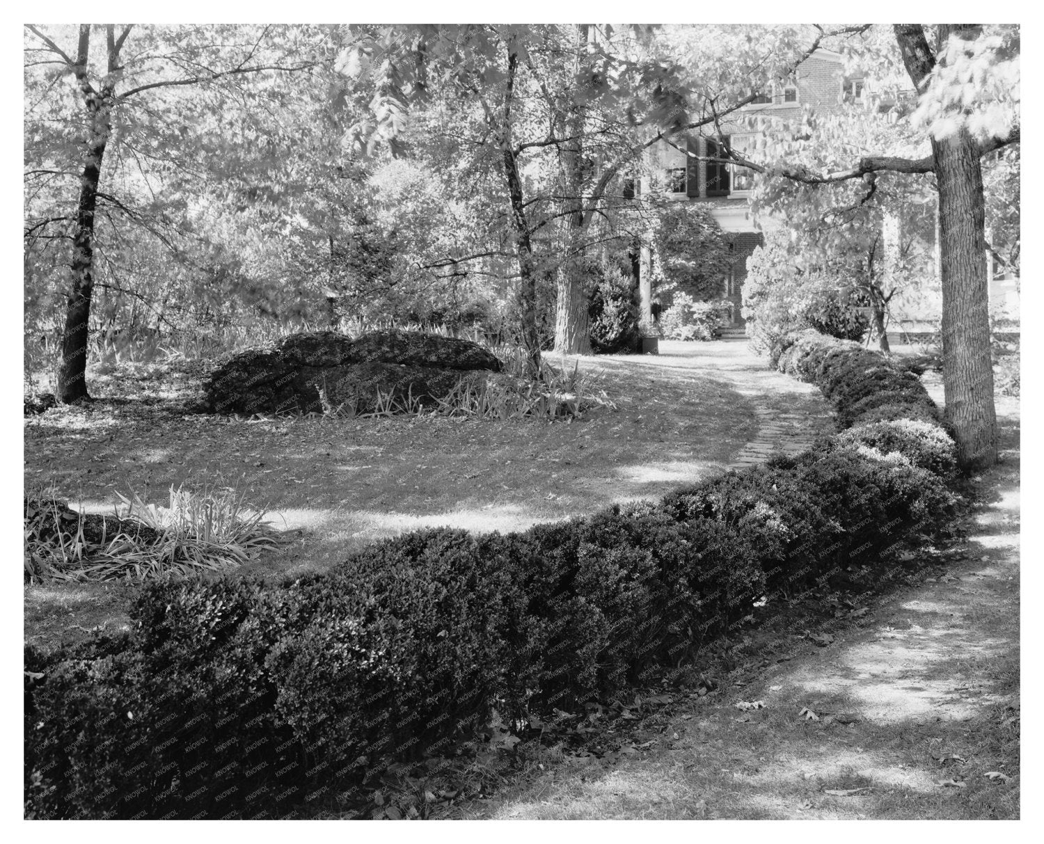 1900 Leesburg VA Garden Photo of Rust Estate