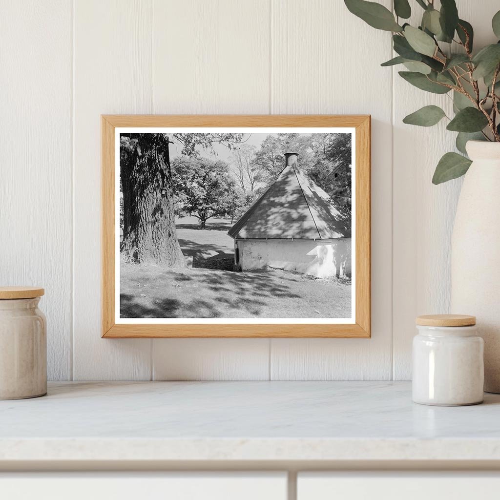 1822 Outbuildings Near Leesburg, Virginia History Photo