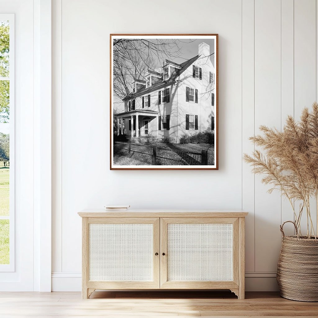 Historic Residence in Leesburg, VA - Early 20th Century