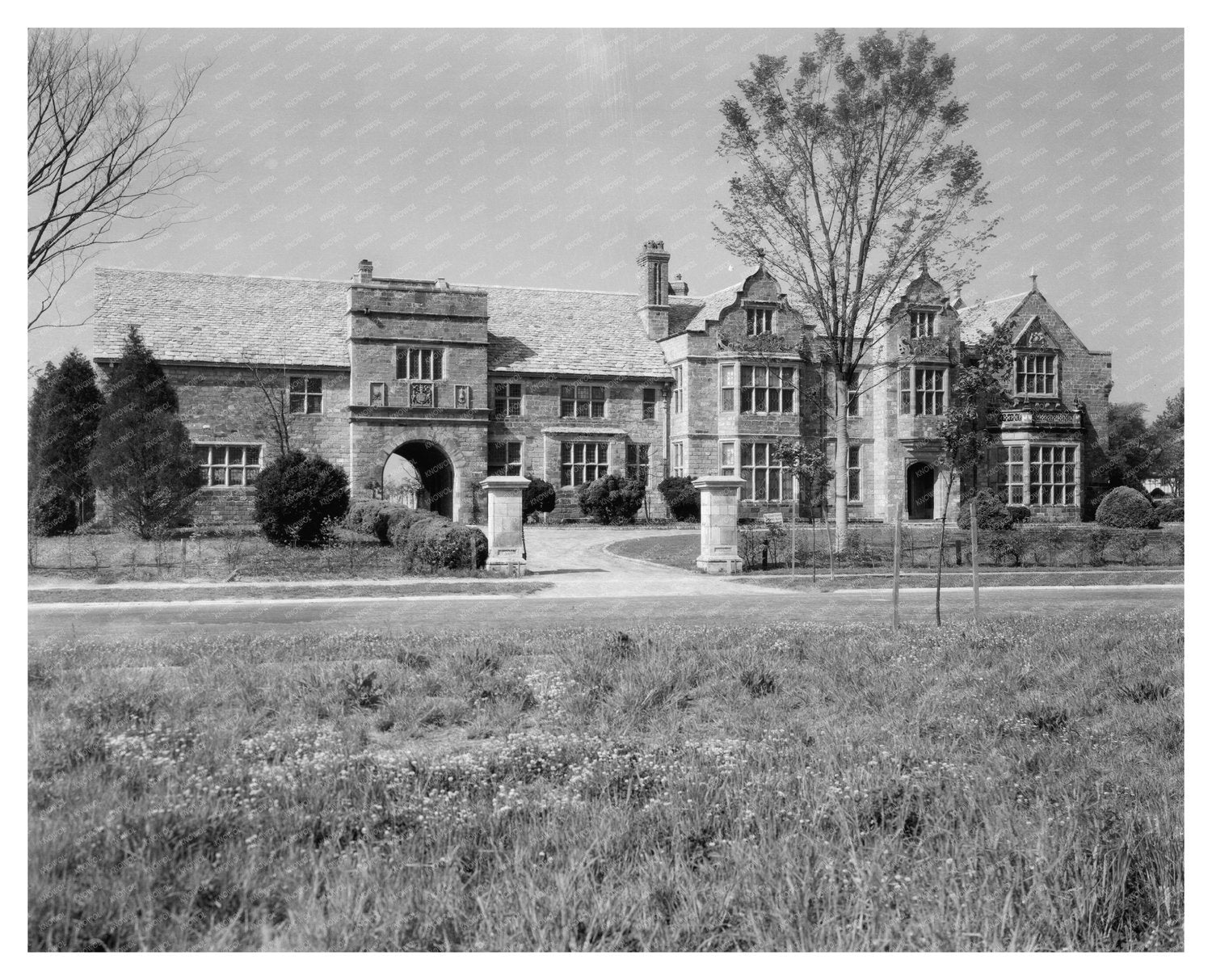 Richmond VA Mansion Photo - Carnegie Survey 1953