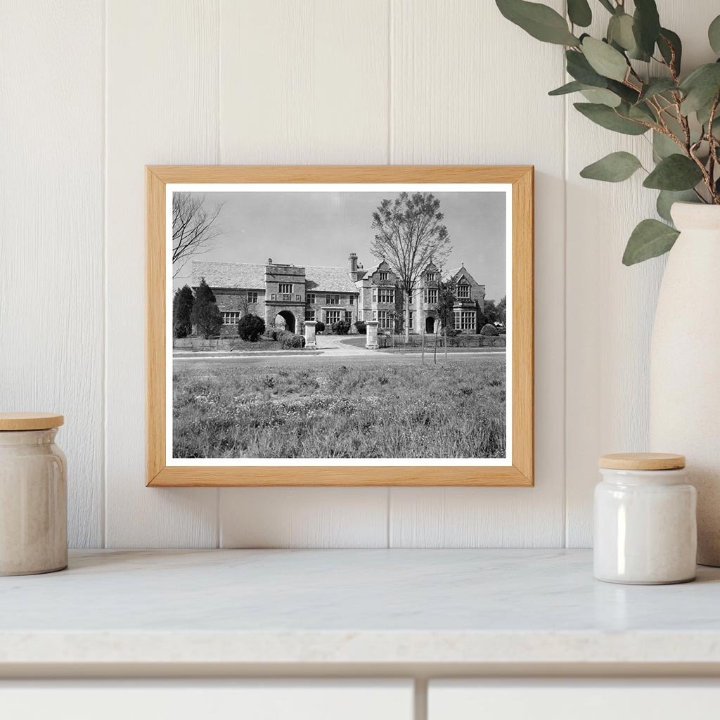 Richmond VA Mansion Photo - Carnegie Survey 1953