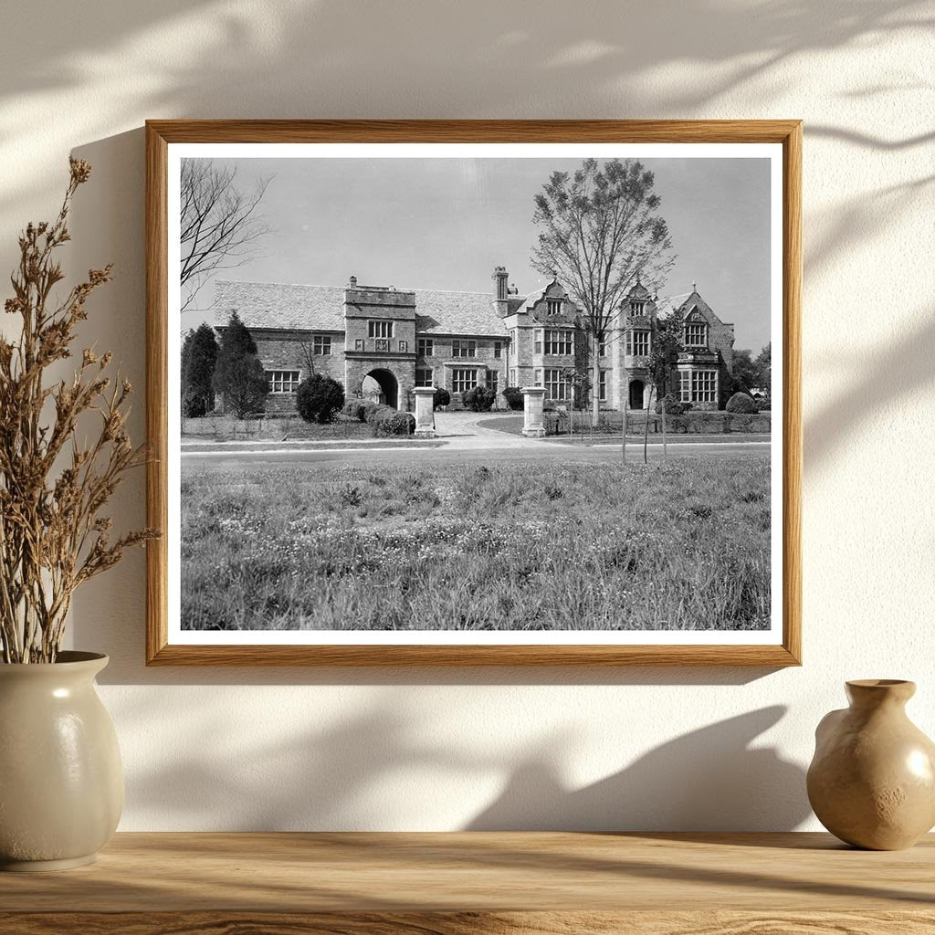 Richmond VA Mansion Photo - Carnegie Survey 1953