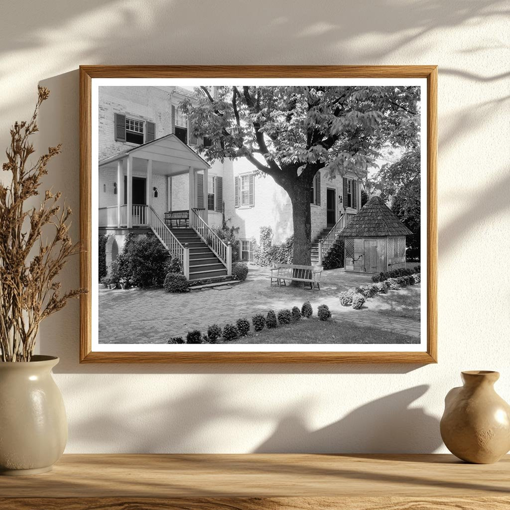 Historic Mansion in Richmond, VA - Old Brick House 1791