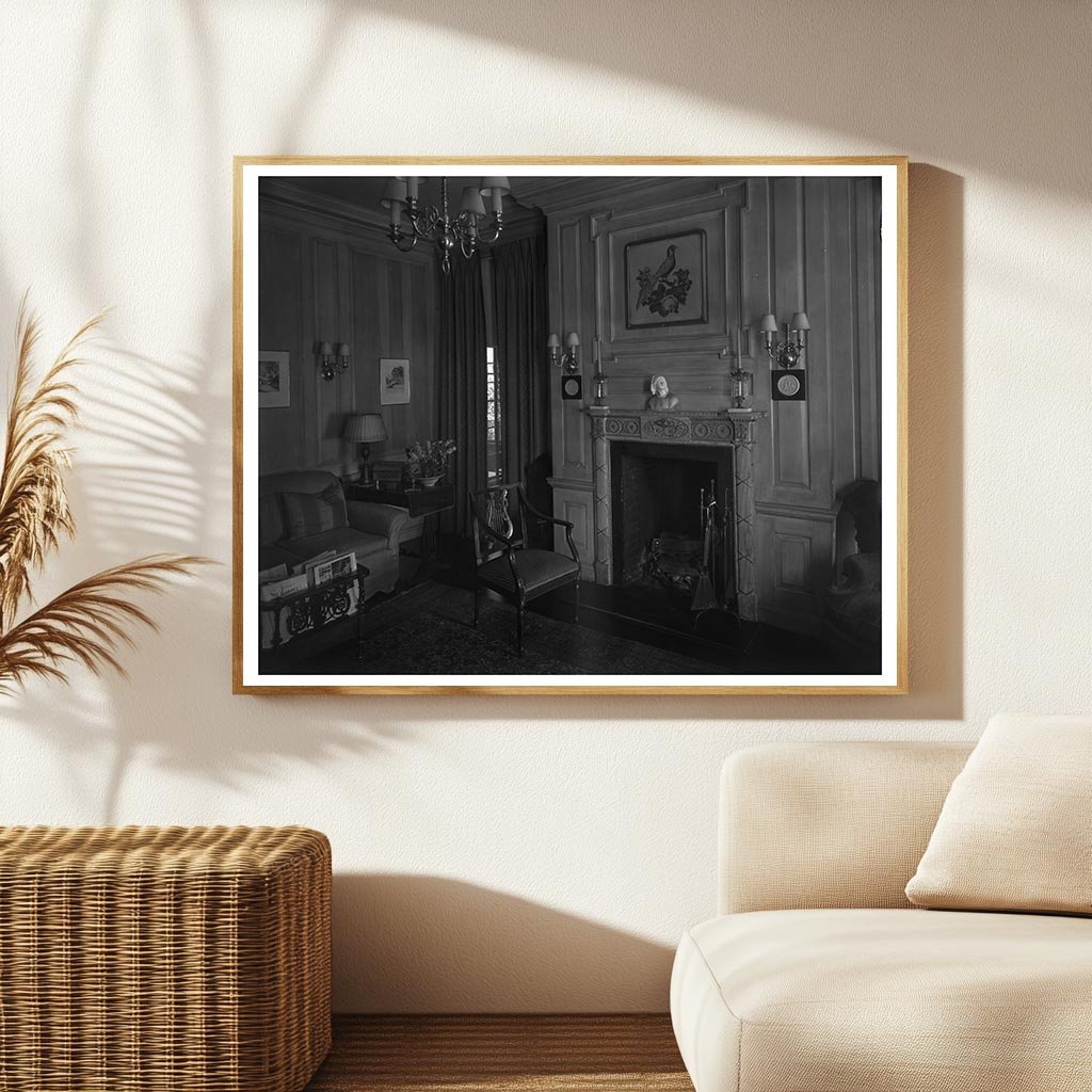Richmond, VA Interior Scene, 20th Century Architecture