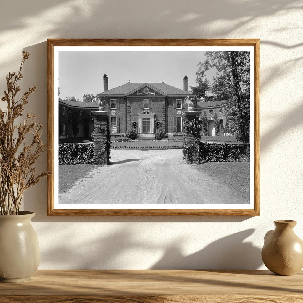 Vintage Mansion in Richmond, VA - 1953 Photo Record