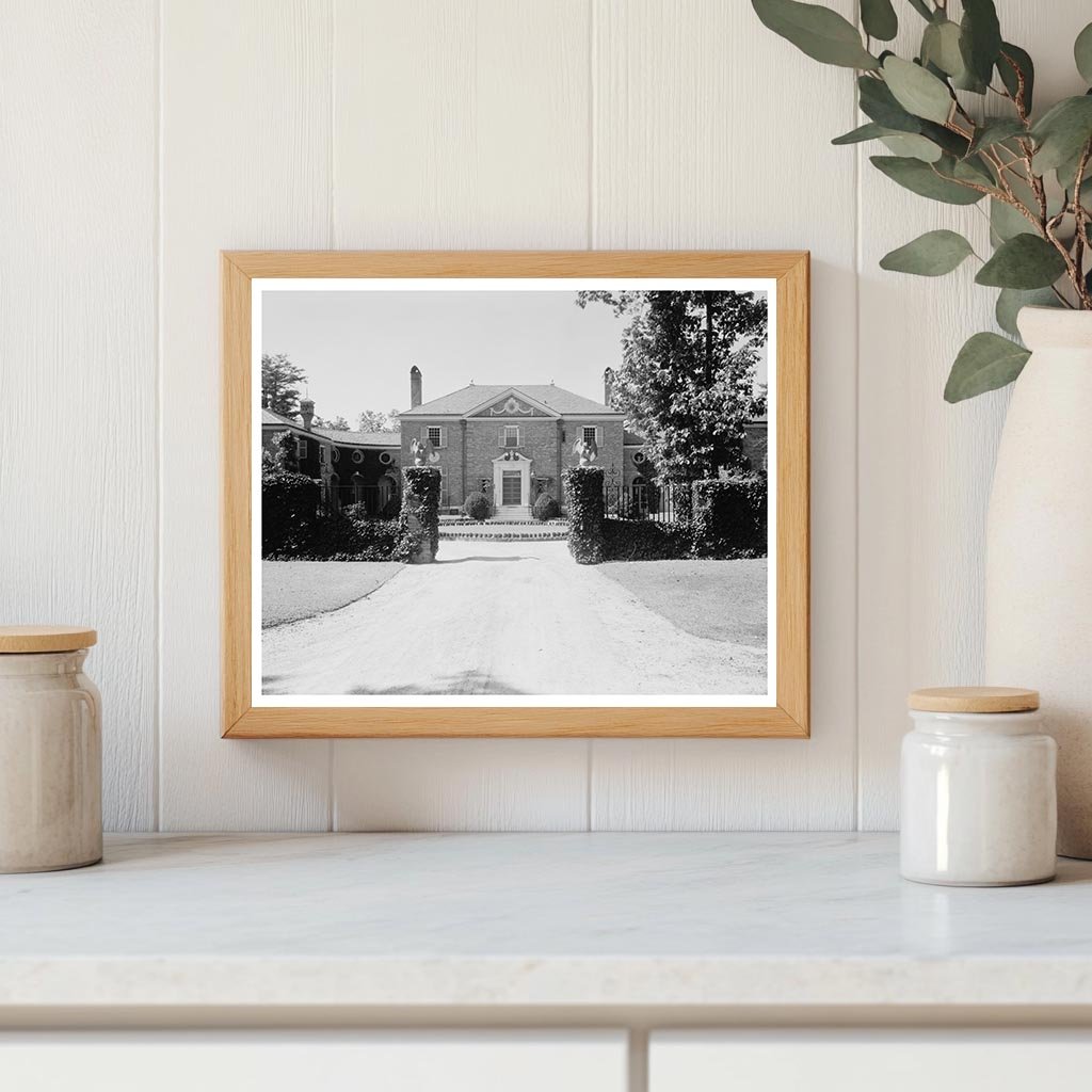 Richmond VA Mansion, 20th Century Architecture Snapshot