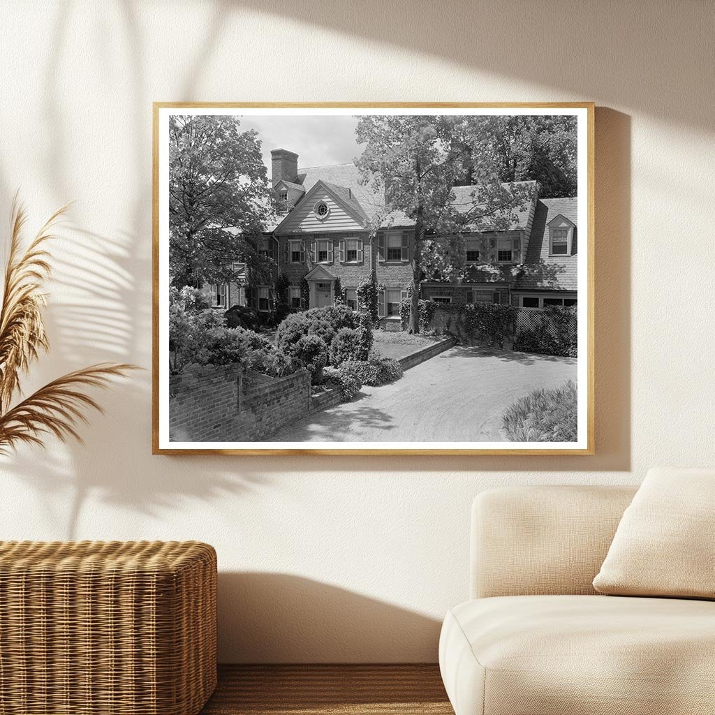 Vintage Richmond, VA Residential Scene from 1900s