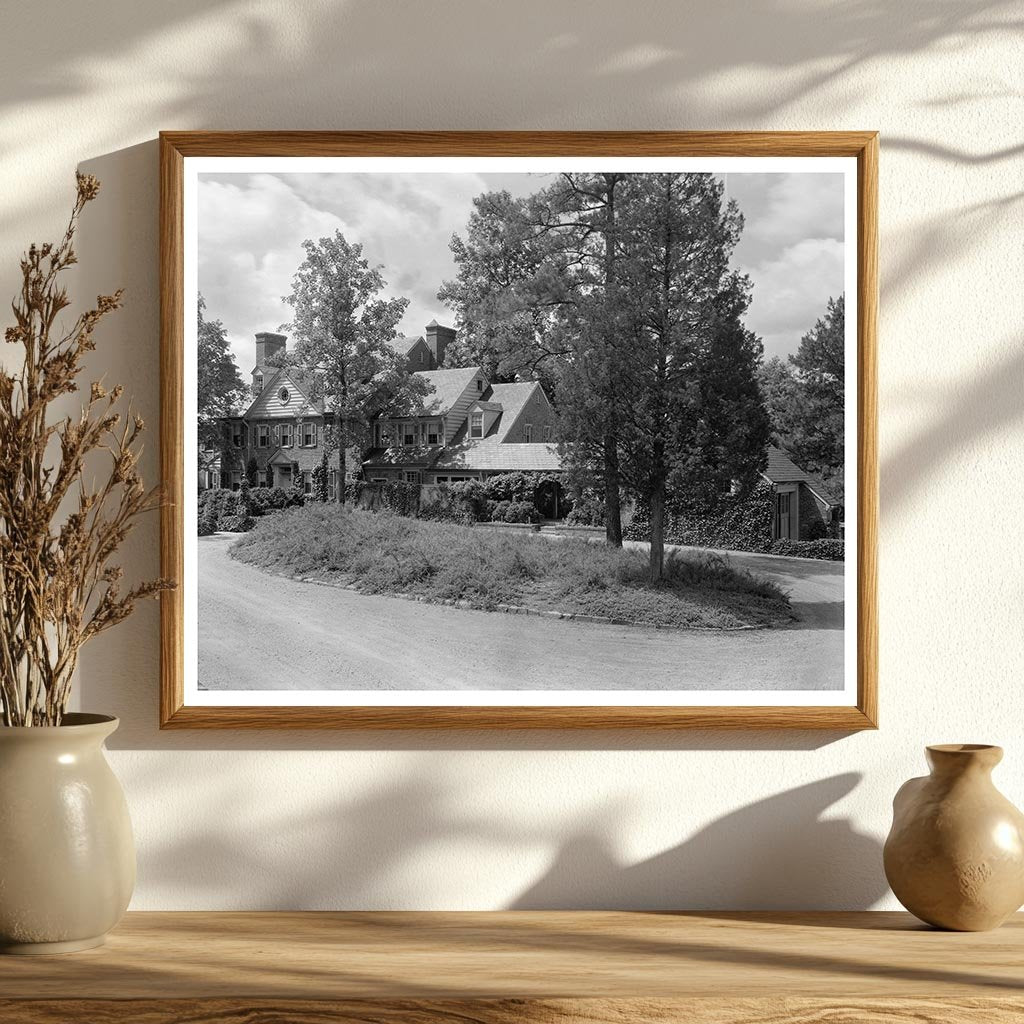 Vintage Residence in Richmond, VA - Early 20th Century Image