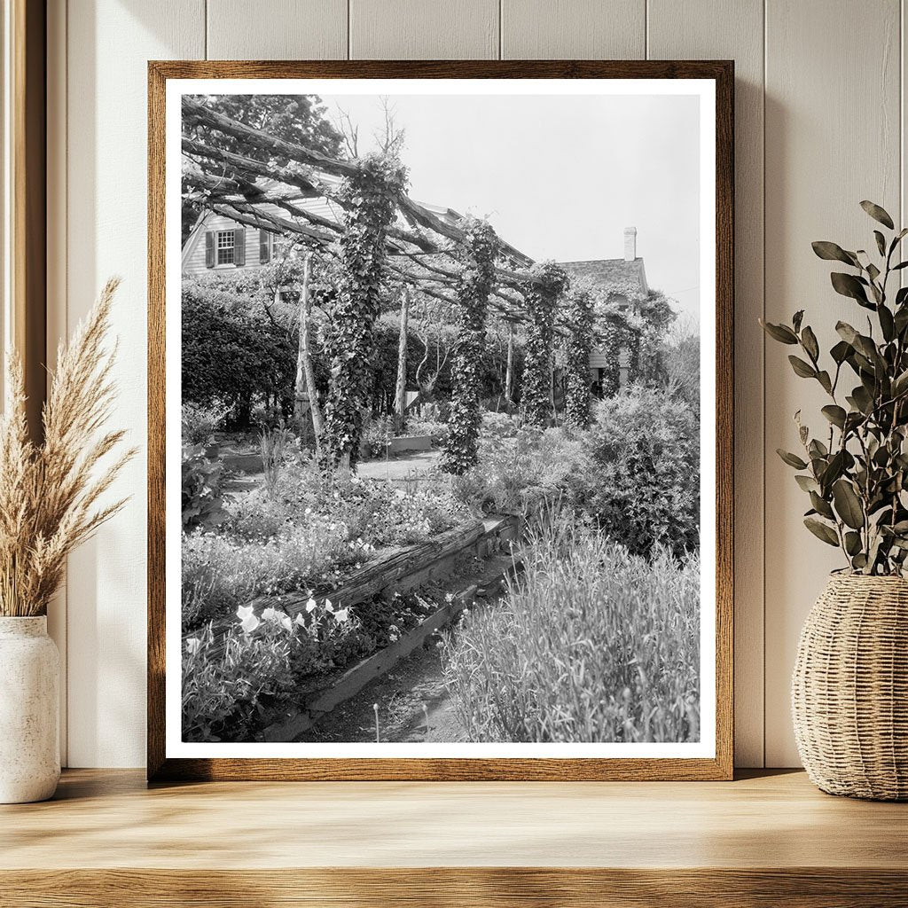 Vintage Garden Scene in Richmond, VA, Early 20th Century