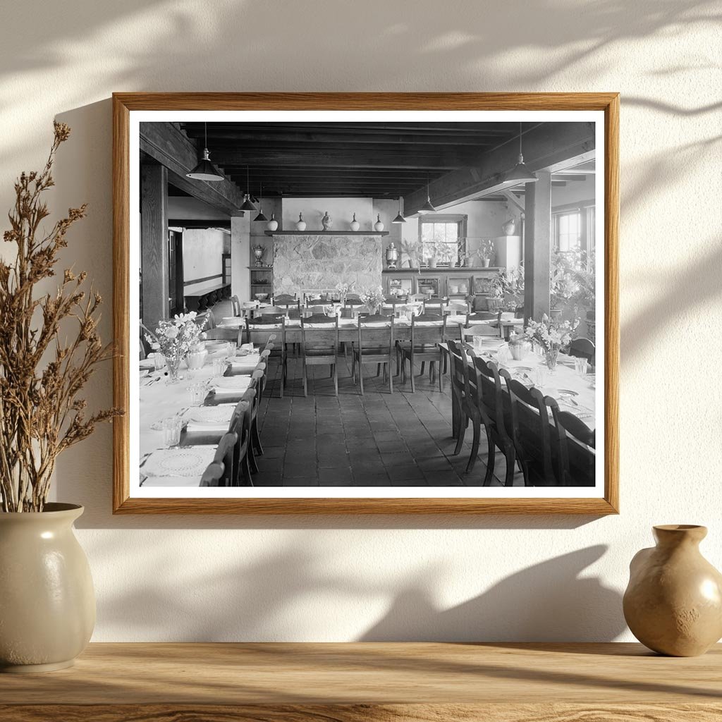Vintage Dining Room Photo, Warrenton VA, 1900s