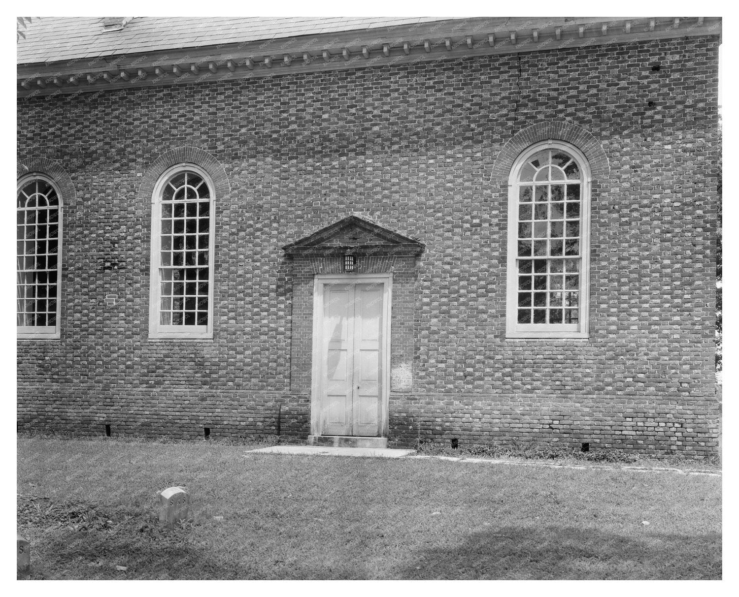 Historic Church in Gloucester, VA - Colonial Architecture 16