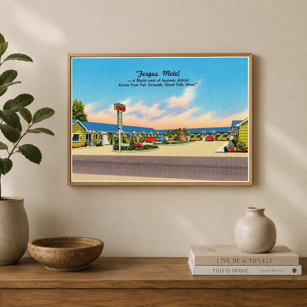 Great Falls, MT: "Fergus Motel -- 6 blocks West of Business District, across from Fair Grounds, Great Falls, Mont."