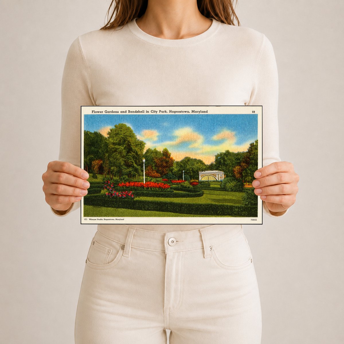 Flower gardens and bandshell in City Park, Hagerstown, Maryland — Vintage Maryland Postcard