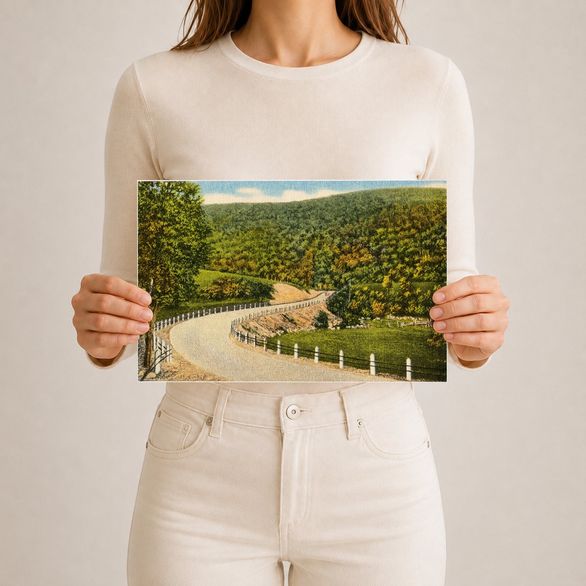 Road heading toward mountains — Vintage Maryland Postcard