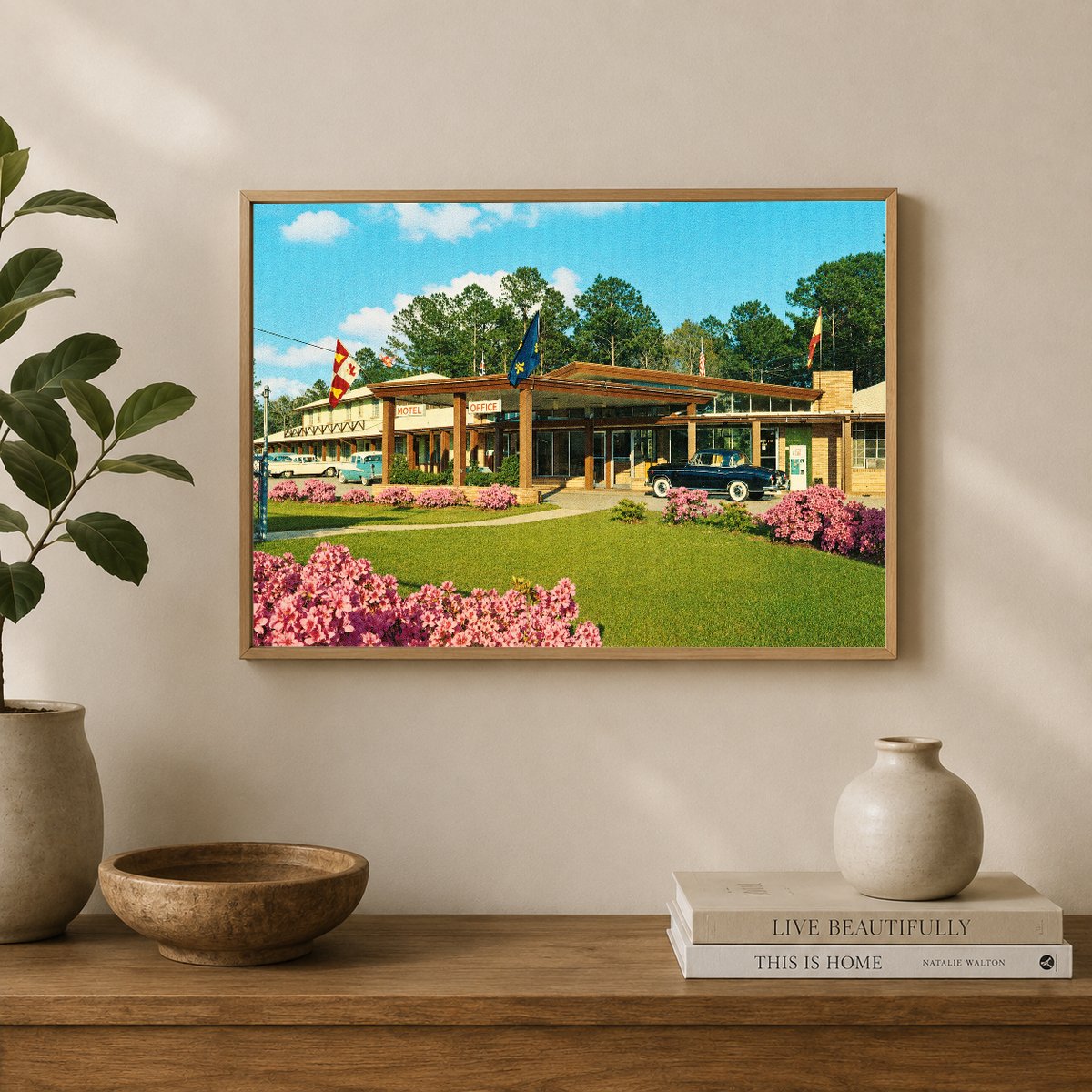 Mobile, AL: Spanish Fort Motel is located on a spacious, beautifully landscaped grounds, 8 miles E. of Mobile