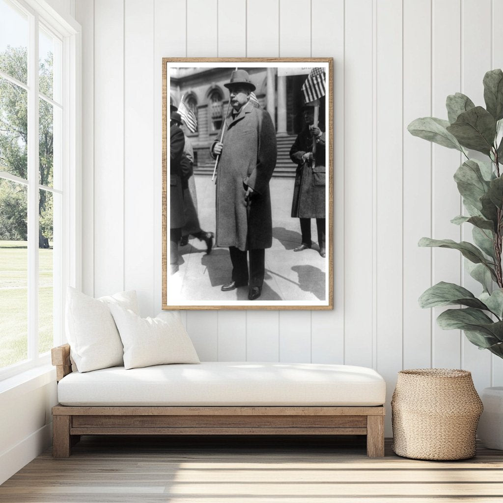 1920s Banking Icon with U.S. Flag Portrait