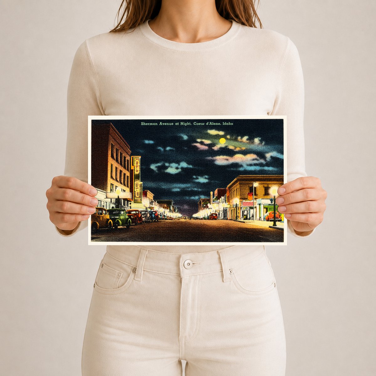 Coeur d'Alene, ID: Sherman Avenue at night